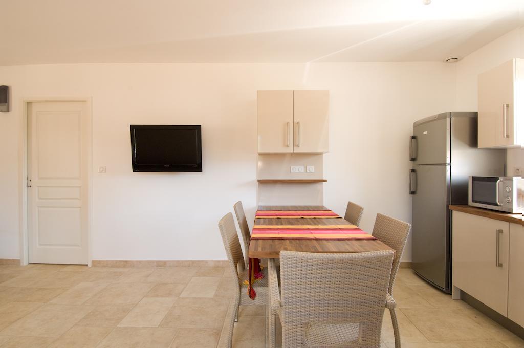 Vila Alzitone Ghisonaccia Pokoj fotografie